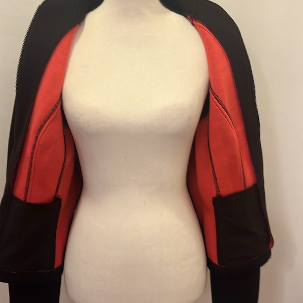 Jacket - Picture 3 of 9
